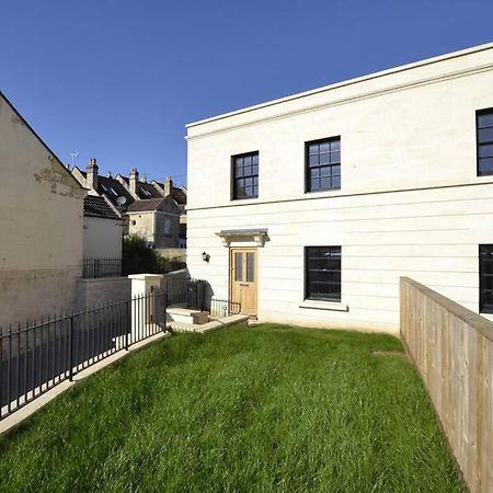 바스 Fantastic 3-Bed House With Parking 빌라 외부 사진